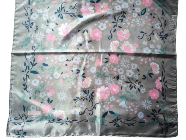Kızca Çiçekli Bandana 50x50 cm - Görsel 3