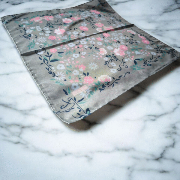 Kızca Çiçekli Bandana 50x50 cm